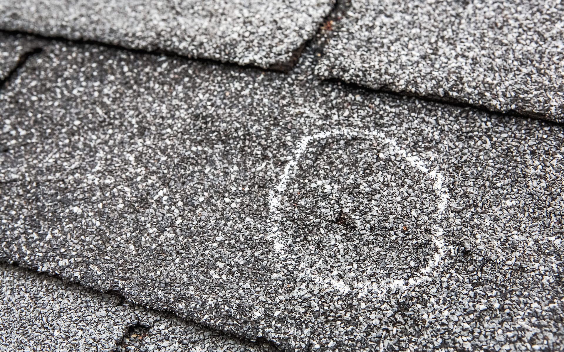 how do roofing insurance claims work